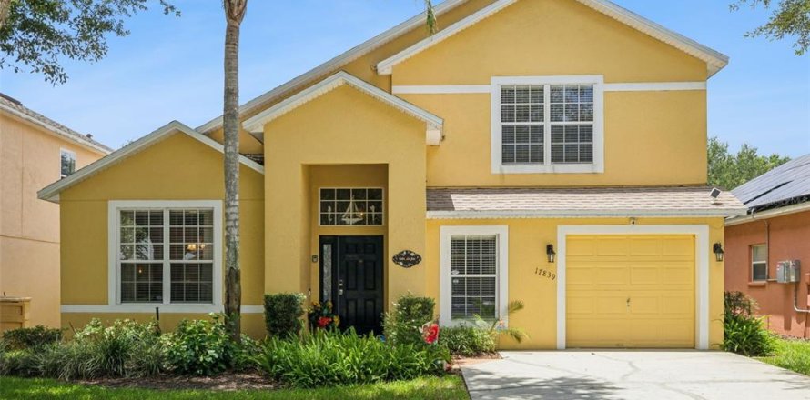 House in Clermont, Florida 5 bedrooms, 212 sq.m. № 2210216