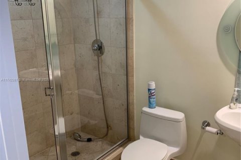 Condo in Hallandale Beach, Florida, 3 bedrooms  № 1490748 - photo 8