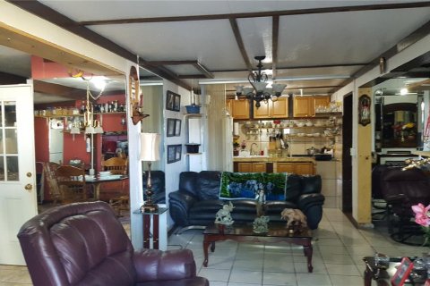 Duplex à vendre à Seffner, Floride: 4 chambres, 159.42 m2 № 1908189 - photo 26