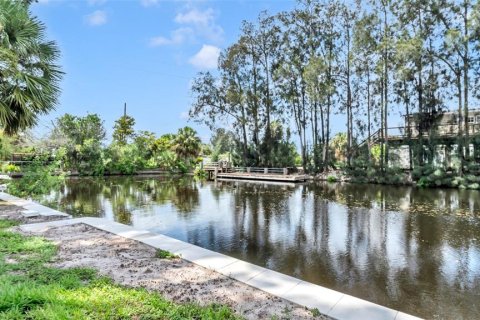 House in Hudson, Florida 2 bedrooms, 67.63 sq.m. № 1883543 - photo 7
