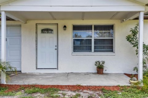 House in Hudson, Florida 2 bedrooms, 67.63 sq.m. № 1883543 - photo 8