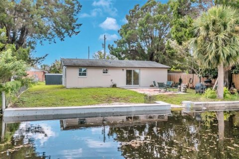 House in Hudson, Florida 2 bedrooms, 67.63 sq.m. № 1883543 - photo 21