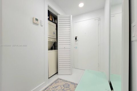 Condominio en alquiler en Hollywood, Florida, 2 dormitorios, 126.35 m2 № 2009989 - foto 7