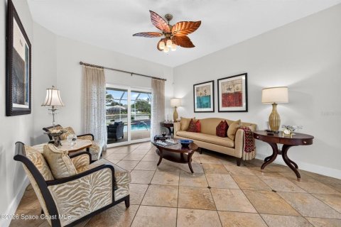 House in Merrit Island, Florida 5 bedrooms, 272.2 sq.m. № 2418839 - photo 12