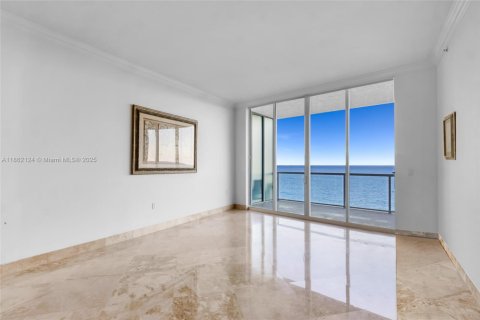 Copropriété à louer à Pompano Beach, Floride: 3 chambres, 228.45 m2 № 1889784 - photo 9