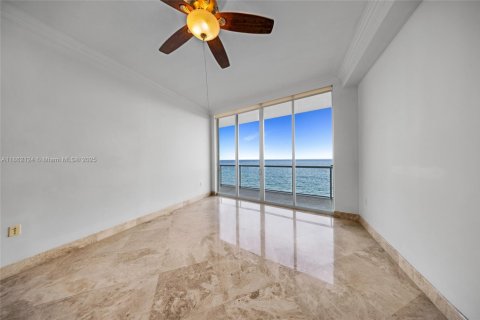 Condo in Pompano Beach, Florida, 3 bedrooms  № 1889784 - photo 26