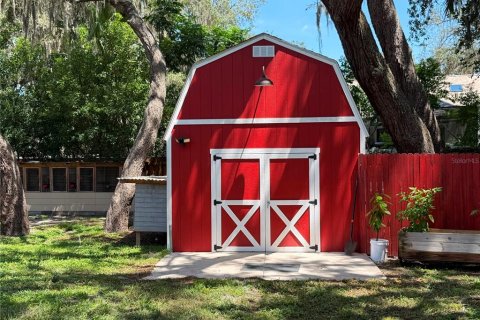 House in Spring Hill, Florida 2 bedrooms, 134.06 sq.m. № 2166870 - photo 9