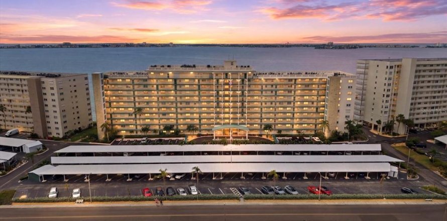 Condo à Gulfport, Floride, 2 chambres  № 2207139