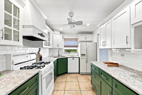Copropriété à vendre à Gulfport, Floride: 2 chambres, 134.71 m2 № 2207139 - photo 6