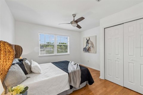 Townhouse in Tampa, Florida 3 bedrooms, 147.9 sq.m. № 2229602 - photo 17