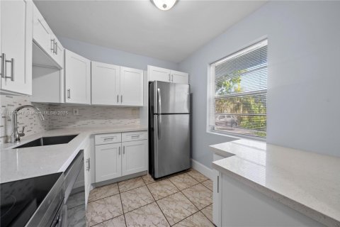 Condominio en venta en Miami, Florida, 2 dormitorios, 91.97 m2 № 1875727 - foto 20