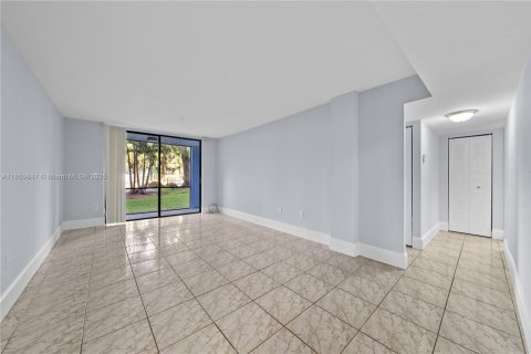 Condominio en venta en Miami, Florida, 2 dormitorios, 91.97 m2 № 1875727 - foto 22