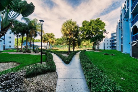 Condominio en venta en Miami, Florida, 2 dormitorios, 91.97 m2 № 1875727 - foto 28