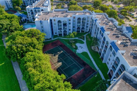 Condominio en venta en Miami, Florida, 2 dormitorios, 91.97 m2 № 1875727 - foto 3