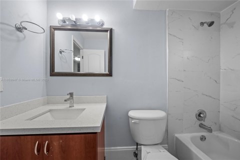 Condominio en venta en Miami, Florida, 2 dormitorios, 91.97 m2 № 1875727 - foto 13