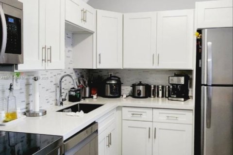 Condominio en venta en Miami, Florida, 2 dormitorios, 91.97 m2 № 1875727 - foto 8