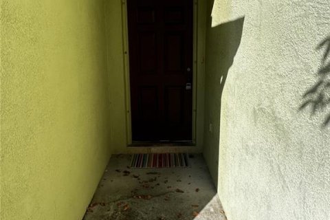 Townhouse in Riverview, Florida 3 bedrooms, 131.18 sq.m. № 2105809 - photo 2