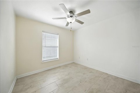 Casa en venta en Wesley Chapel, Florida, 3 dormitorios, 107.58 m2 № 1910702 - foto 19