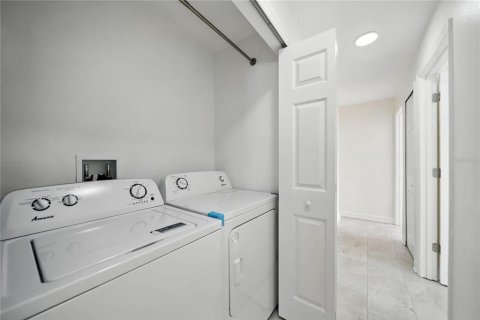 Casa en venta en Wesley Chapel, Florida, 3 dormitorios, 107.58 m2 № 1910702 - foto 24