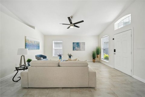 Casa en venta en Wesley Chapel, Florida, 3 dormitorios, 107.58 m2 № 1910702 - foto 7