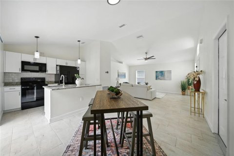 Casa en venta en Wesley Chapel, Florida, 3 dormitorios, 107.58 m2 № 1910702 - foto 8
