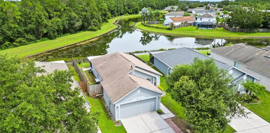 Casa en Wesley Chapel, Florida 3 dormitorios, 107.58 m2 № 1910702