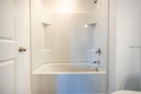 Touwnhouse à louer à Davenport, Floride: 3 chambres, 130.43 m2 № 2097258 - photo 12