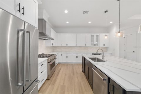 Villa ou maison à vendre à Ocala, Floride: 4 chambres, 244.52 m2 № 2095929 - photo 13