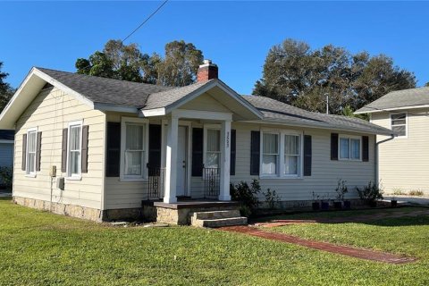 House in Bradenton, Florida 2 bedrooms, 75.81 sq.m. № 1823311 - photo 1