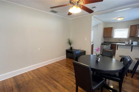 House in Bradenton, Florida 2 bedrooms, 75.81 sq.m. № 1823311 - photo 9