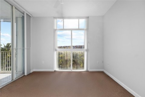 Condo in Doral, Florida, 2 bedrooms  № 1839234 - photo 28