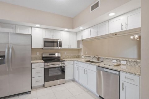 Condominio en alquiler en Largo, Florida, 2 dormitorios, 123 m2 № 2158042 - foto 10