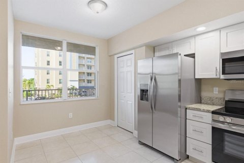 Condominio en alquiler en Largo, Florida, 2 dormitorios, 123 m2 № 2158042 - foto 13