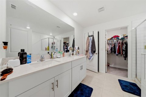 Touwnhouse à louer à San Antonio, Floride: 3 chambres, 167.32 m2 № 2431780 - photo 16