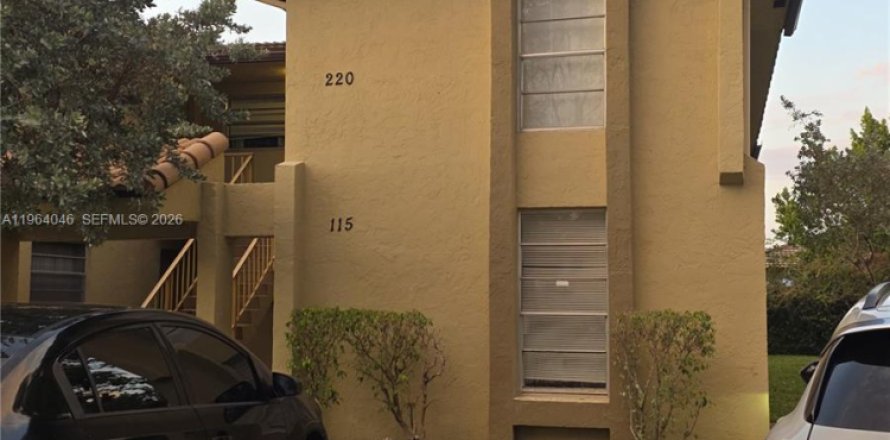 Apartamento en Coral Springs, Florida 2 dormitorios, 81.75 m2 № 2025688