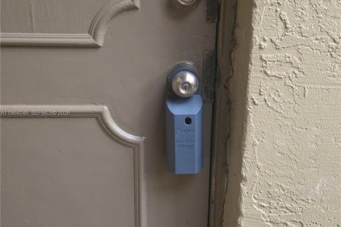 Apartamento en alquiler en Coral Springs, Florida, 2 dormitorios, 81.75 m2 № 2025688 - foto 12