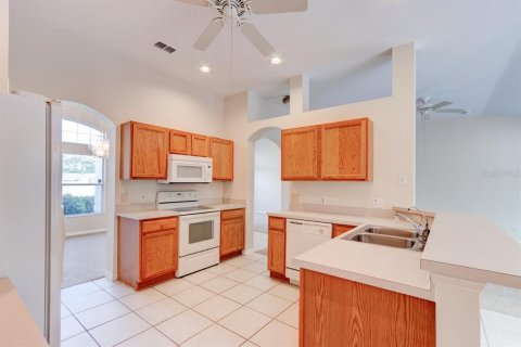House in Deltona, Florida 3 bedrooms, 168.9 sq.m. № 1873942 - photo 12
