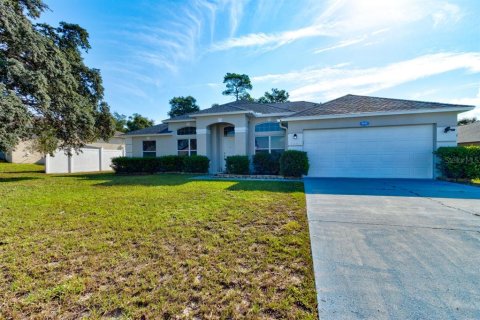 House in Deltona, Florida 3 bedrooms, 168.9 sq.m. № 1873942 - photo 2