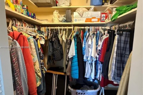 Condominio en venta en Hollywood, Florida, 2 dormitorios, 92.16 m2 № 1982627 - foto 25