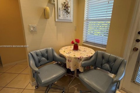 Condominio en venta en Hollywood, Florida, 2 dormitorios, 92.16 m2 № 1982627 - foto 5