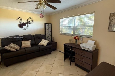 Condominio en venta en Hollywood, Florida, 2 dormitorios, 92.16 m2 № 1982627 - foto 17