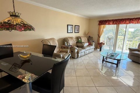 Condominio en venta en Hollywood, Florida, 2 dormitorios, 92.16 m2 № 1982627 - foto 8