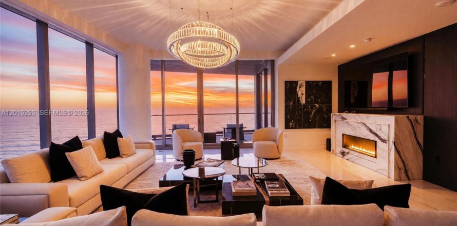 Condo in Sunny Isles Beach, Florida, 4 bedrooms № 2247433
