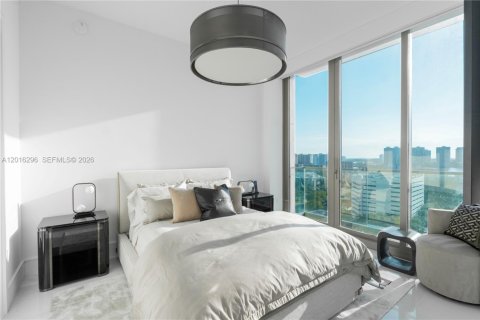 Condo in Sunny Isles Beach, Florida, 4 bedrooms № 2247433 - photo 22