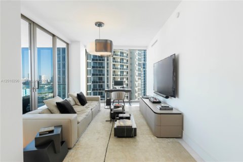 Condo in Sunny Isles Beach, Florida, 4 bedrooms № 2247433 - photo 27