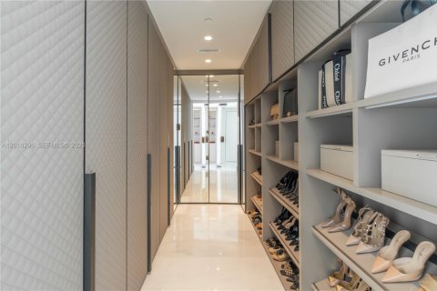 Condo in Sunny Isles Beach, Florida, 4 bedrooms № 2247433 - photo 21