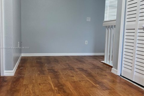 Townhouse in Homestead, Florida 4 bedrooms, 170.66 sq.m. № 1976265 - photo 16