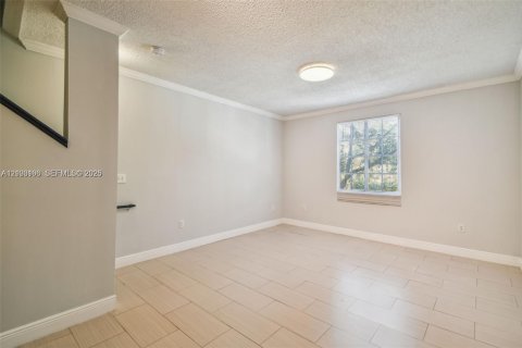 Touwnhouse à vendre à Aventura, Floride: 1 chambre, 79.8 m2 № 2407842 - photo 14