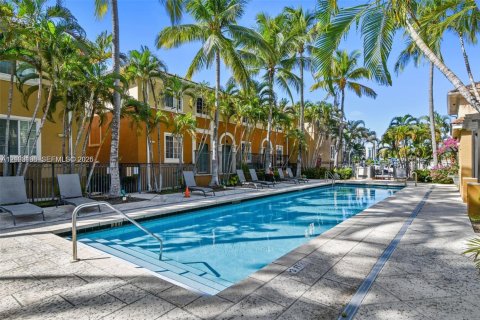 Touwnhouse à vendre à Aventura, Floride: 1 chambre, 79.8 m2 № 2407842 - photo 28