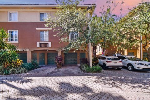 Touwnhouse à Aventura, Floride 1 chambre, 79.8 m2 № 2407842